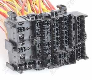 Колодка для предохранителей и реле Ларгус FL, Renault Duster 2, Dacia 1801764-1 TE Connectivity